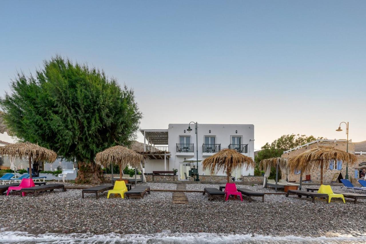 Uno Beachfront Suite Livadia  Exterior foto