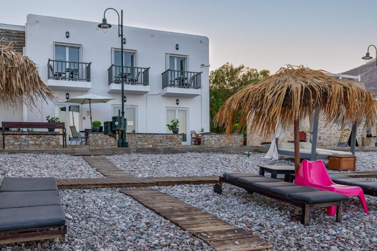 Uno Beachfront Suite Livadia  Exterior foto