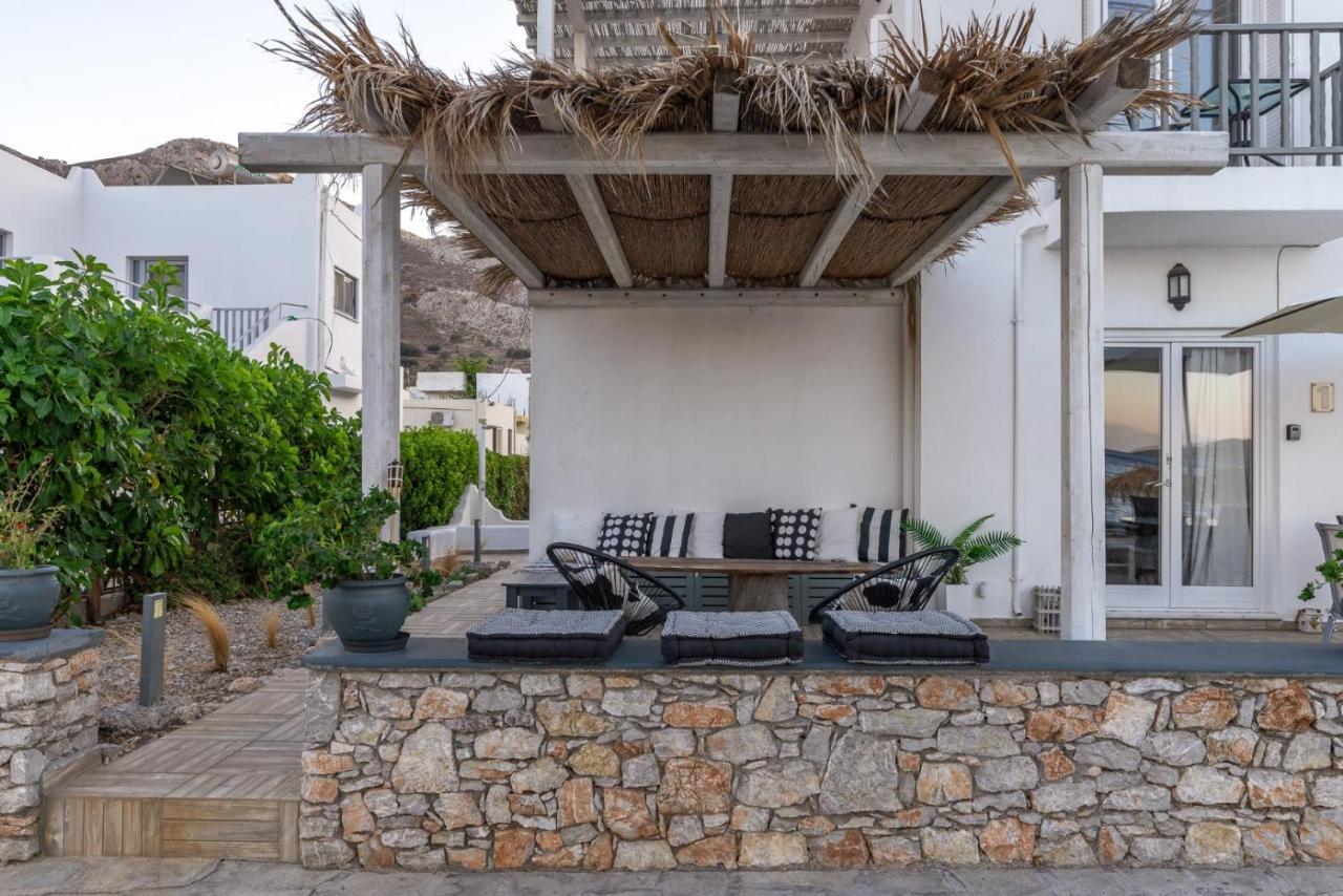 Uno Beachfront Suite Livadia  Exterior foto